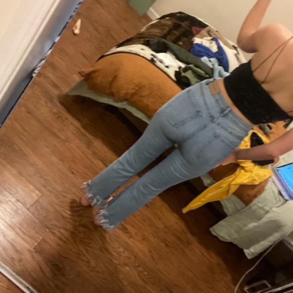 Zara fringe bottom jeans! - Picture 3 of 4